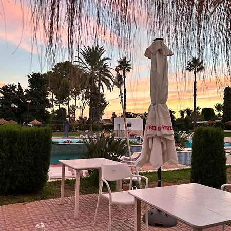 Villa Plomas 2