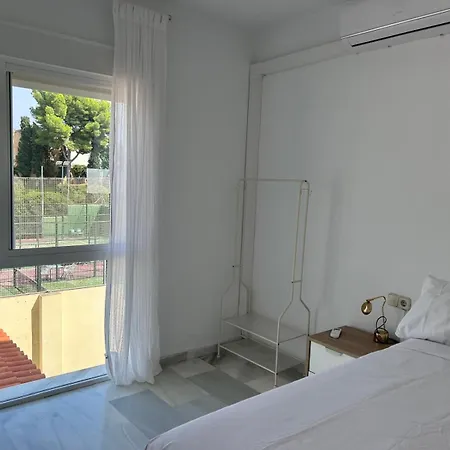 Villa Plomas 2 *